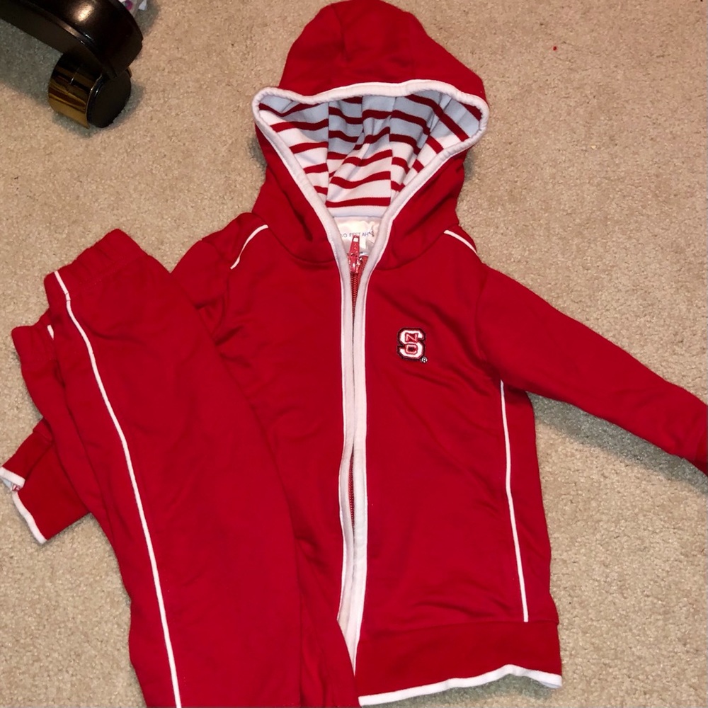💗5 for $25 North Carolina State Wolfpack track